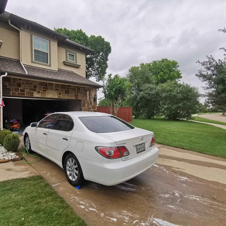 2004 Lexus ES 4th Gen - Image 9 of 11