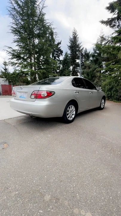 2004 Lexus ES 4th Gen - Image 5 of 11