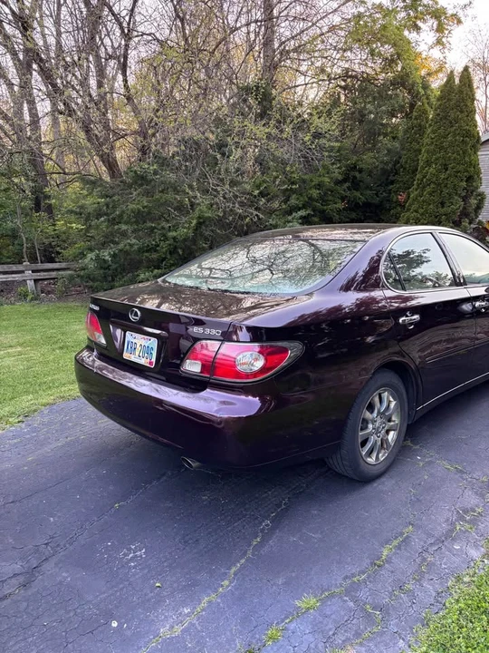 2004 Lexus ES 4th Gen - Image 2 of 9
