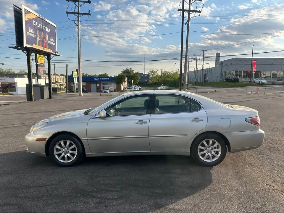 2004 Lexus ES 4th Gen - Image 8 of 13