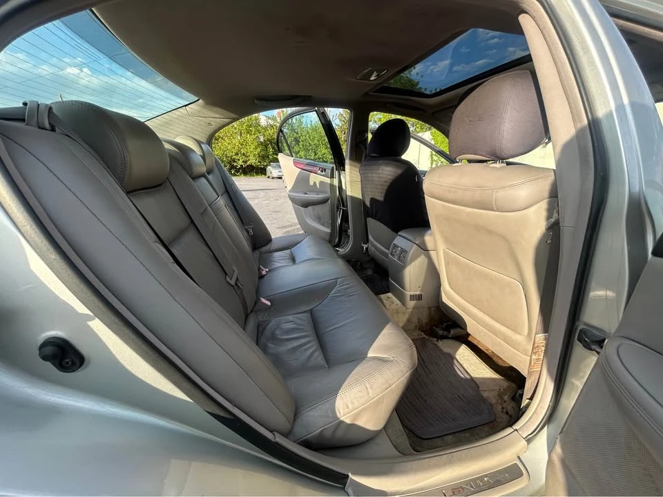 2004 Lexus ES 4th Gen - Image 10 of 13