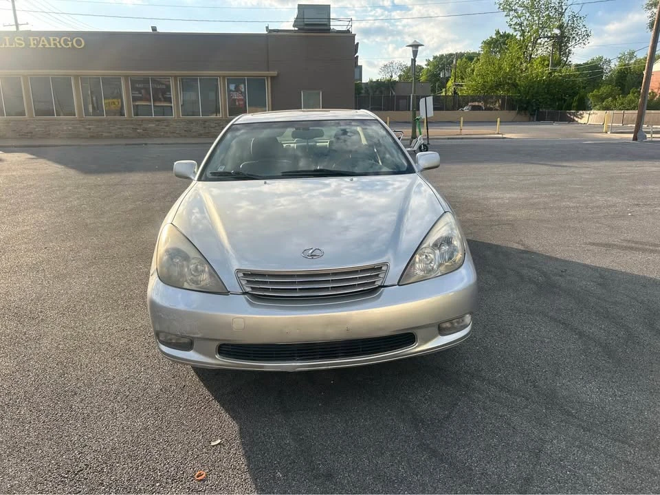 2004 Lexus ES 4th Gen - Image 2 of 13