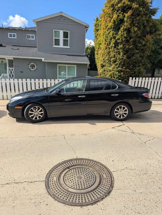 2004 Lexus ES 4th Gen - Image 3 of 12