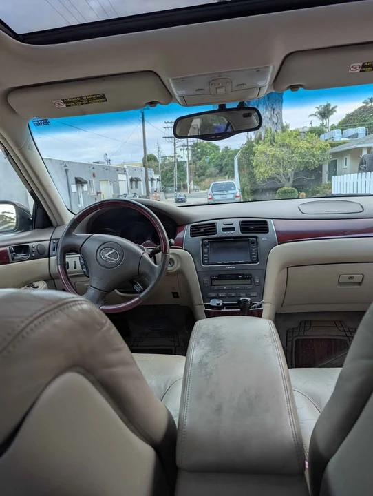 2004 Lexus ES 4th Gen - Image 6 of 12