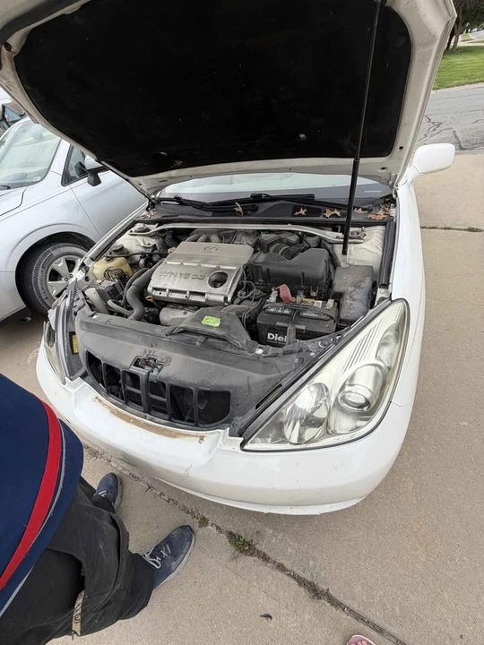 2004 Lexus ES 4th Gen - Image 3 of 4