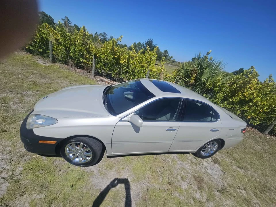 2004 Lexus ES 4th Gen - Image 2 of 7