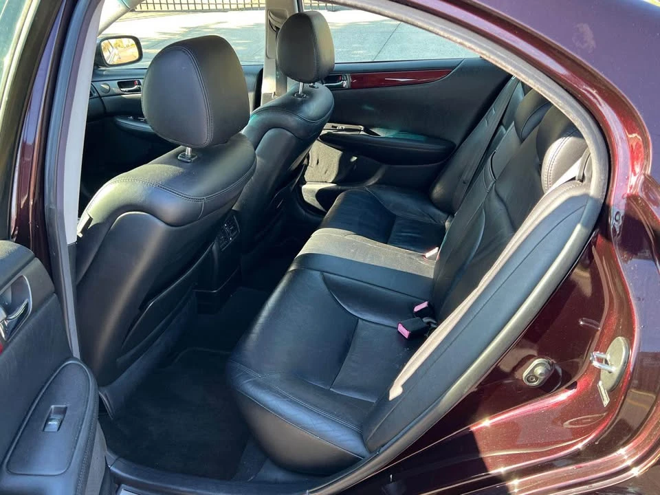 2004 Lexus ES 4th Gen - Image 9 of 15