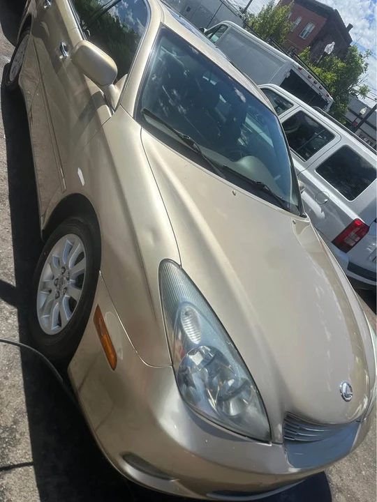 2004 Lexus ES 4th Gen - Image 2 of 7
