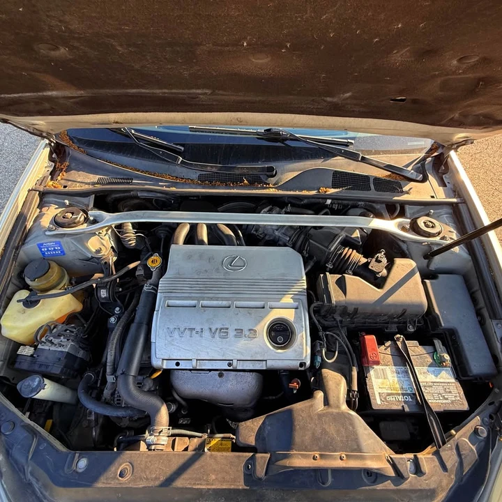 2004 Lexus ES 4th Gen - Image 18 of 18