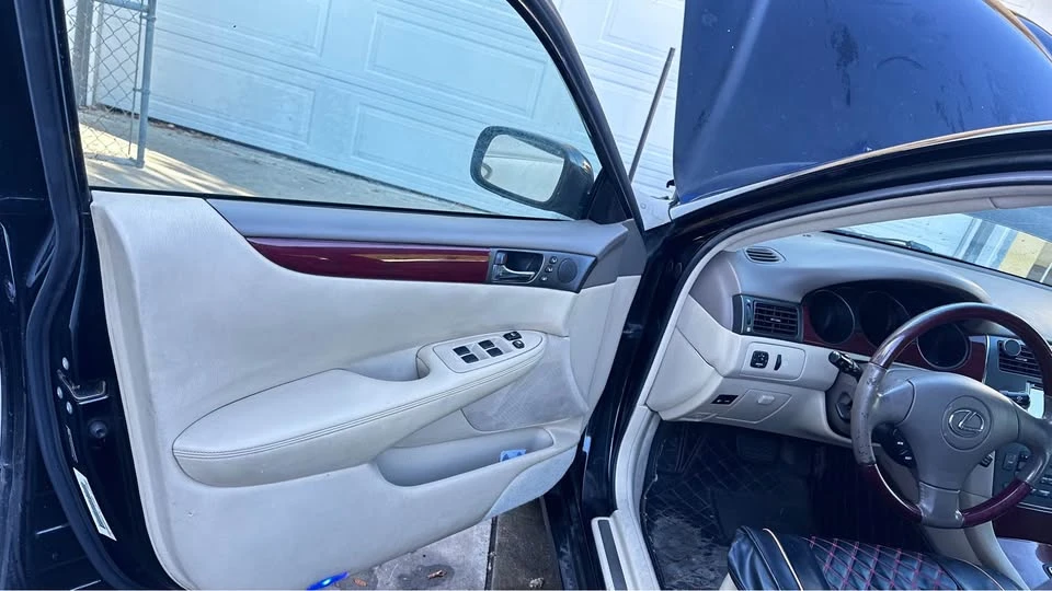 2004 Lexus ES 4th Gen - Image 15 of 17