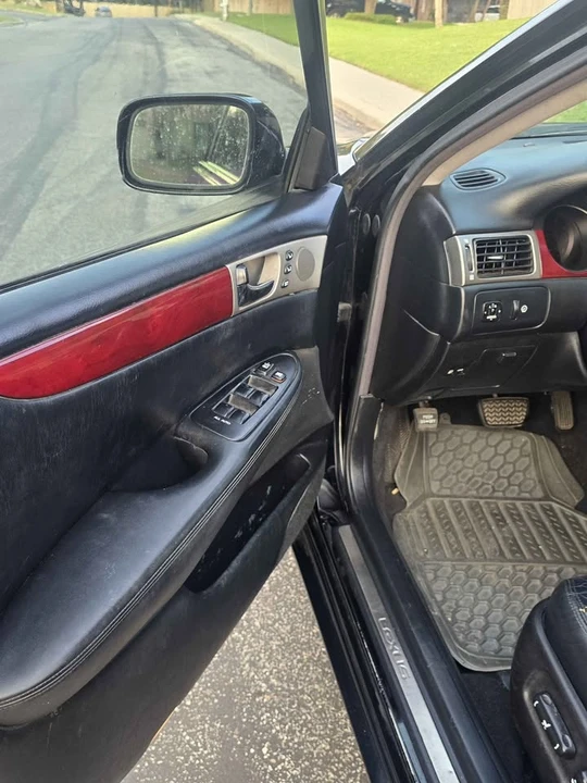 2004 Lexus ES 4th Gen - Image 11 of 15