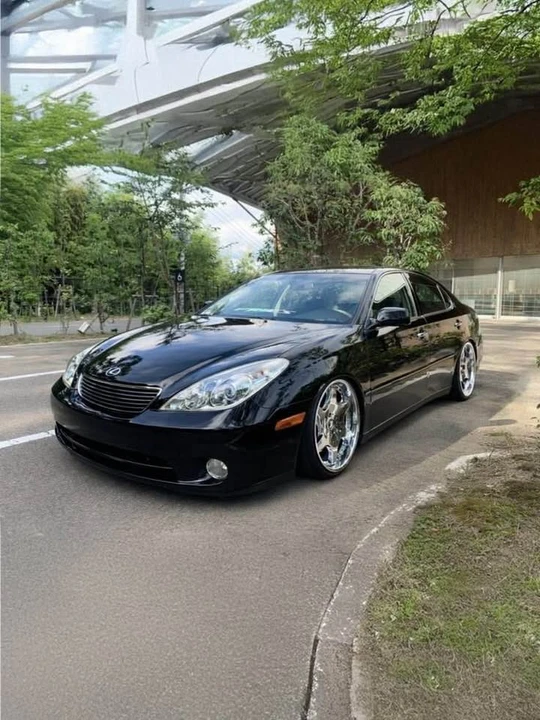 2004 Lexus ES 4th Gen - Image 2 of 2