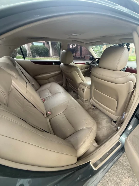 2004 Lexus ES 4th Gen - Image 12 of 16