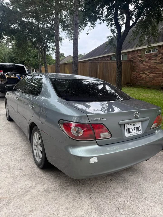 2004 Lexus ES 4th Gen - Image 5 of 16