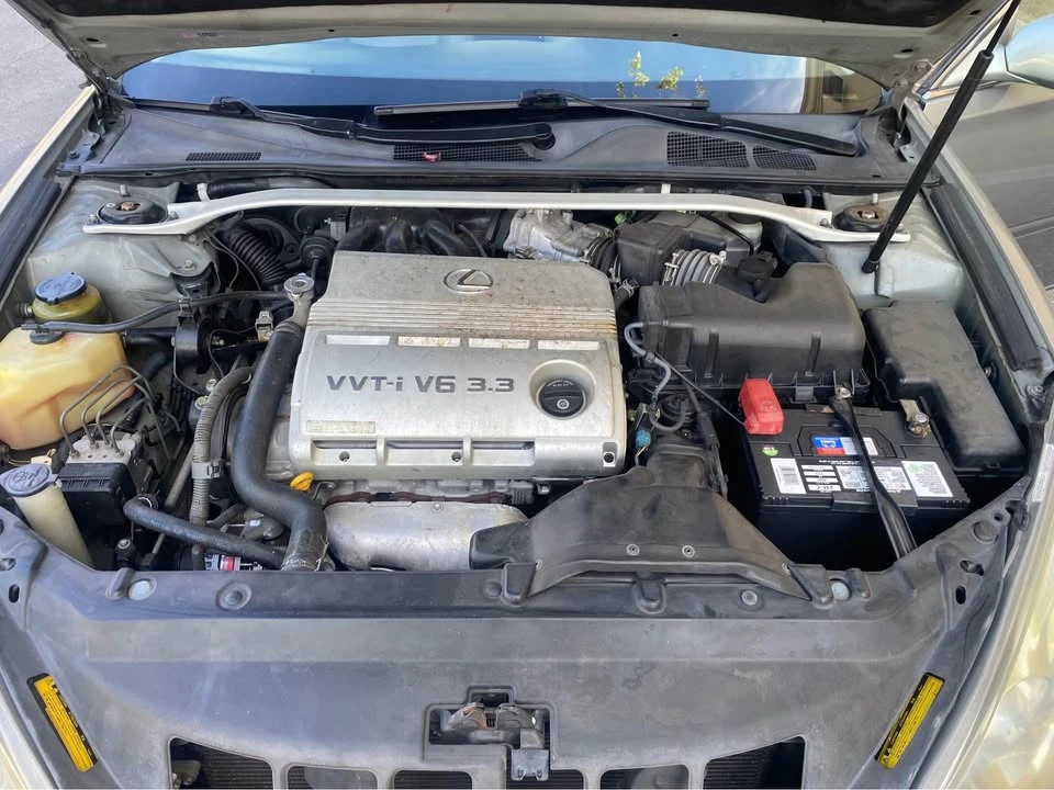 2004 Lexus ES 3rd Gen - Image 13 of 15