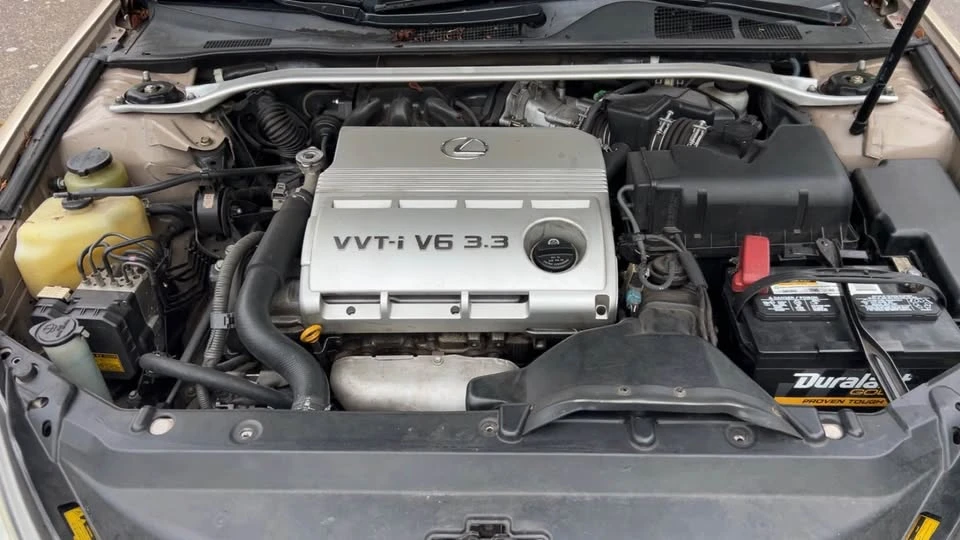2004 Lexus ES 4th Gen - Image 19 of 20