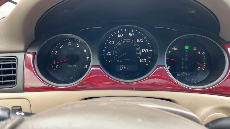 2004 Lexus ES 4th Gen - Image 9 of 20