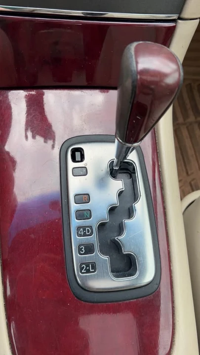 2004 Lexus ES 4th Gen - Image 12 of 20