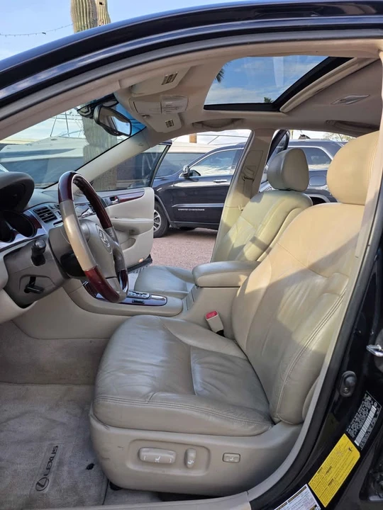 2004 Lexus ES 3rd Gen - Image 8 of 15