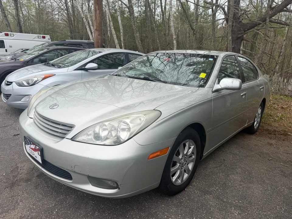 2004 Lexus ES 4th Gen - Image 3 of 10