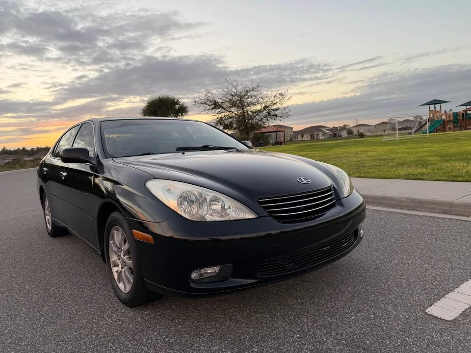 2004 Lexus ES 4th Gen - Image 3 of 10