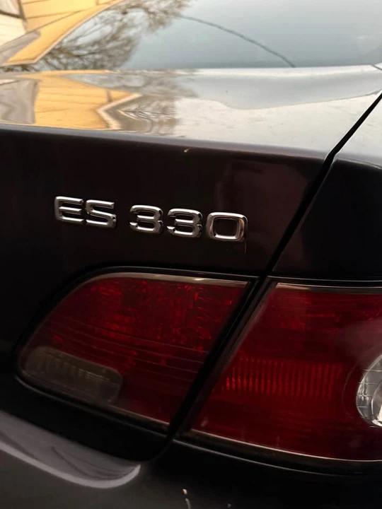 2004 Lexus ES 3rd Gen - Image 7 of 17