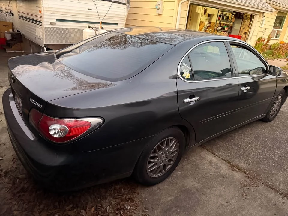 2004 Lexus ES 3rd Gen - Image 6 of 17