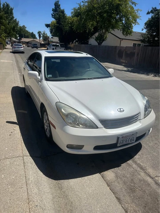 2004 Lexus ES 4th Gen - Image 5 of 9