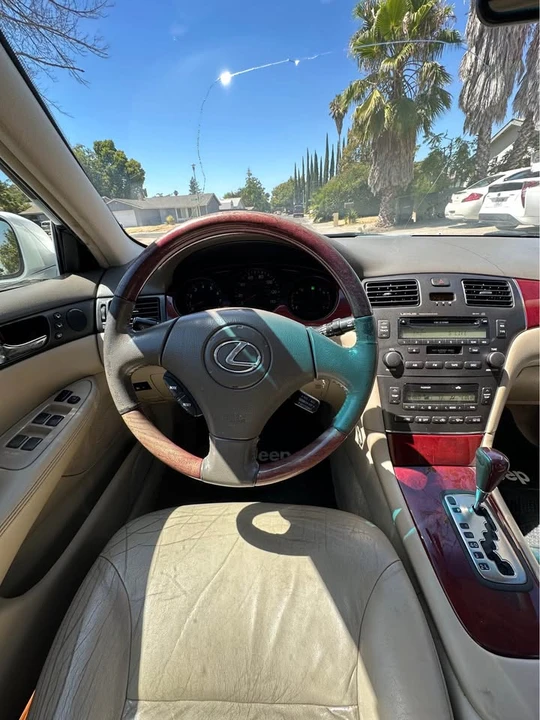 2004 Lexus ES 4th Gen - Image 7 of 9