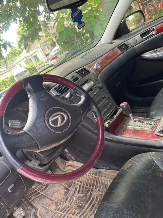 2004 Lexus ES 4th Gen - Image 2 of 6
