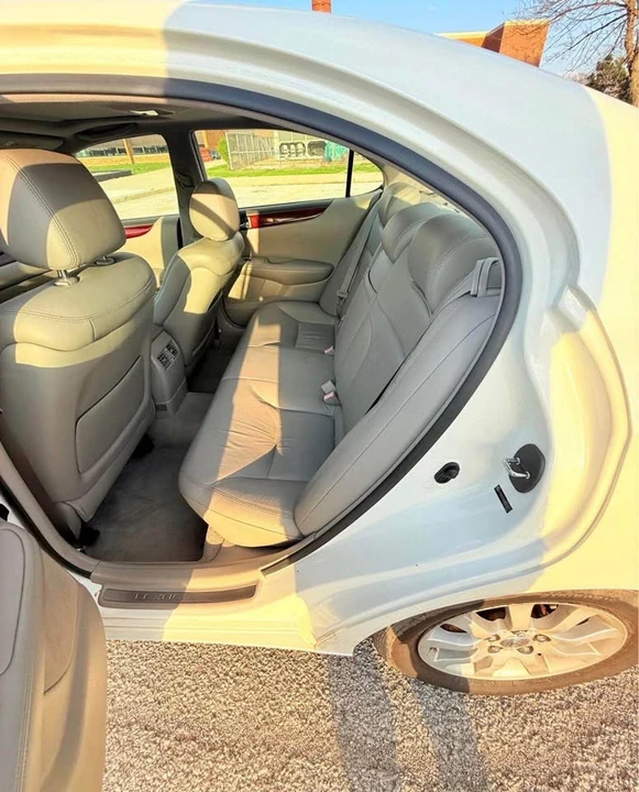 2004 Lexus ES 4th Gen - Image 8 of 11