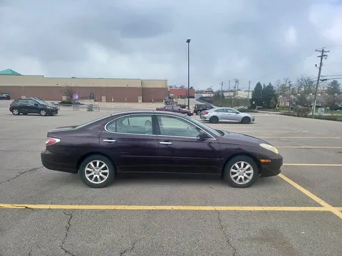 2004 Lexus ES · ES 300h Sedan 4D
