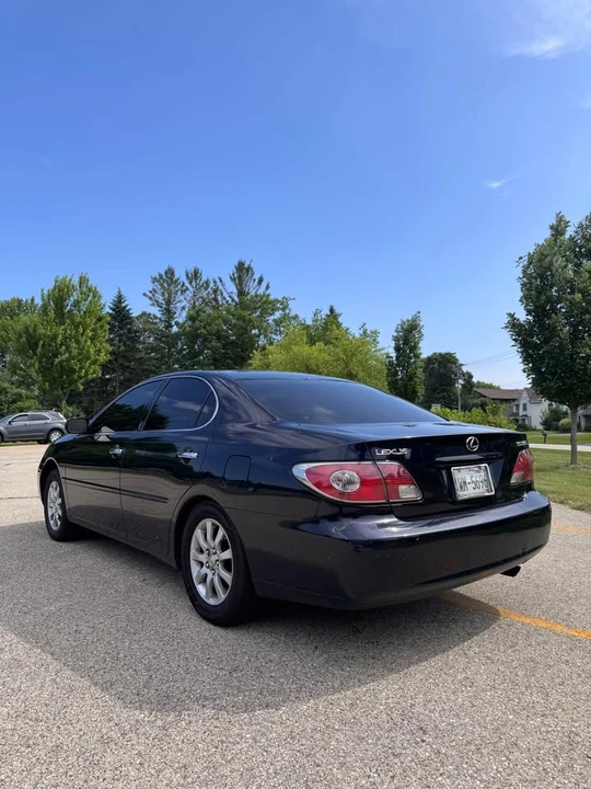 2004 Lexus ES 4th Gen - Image 4 of 14