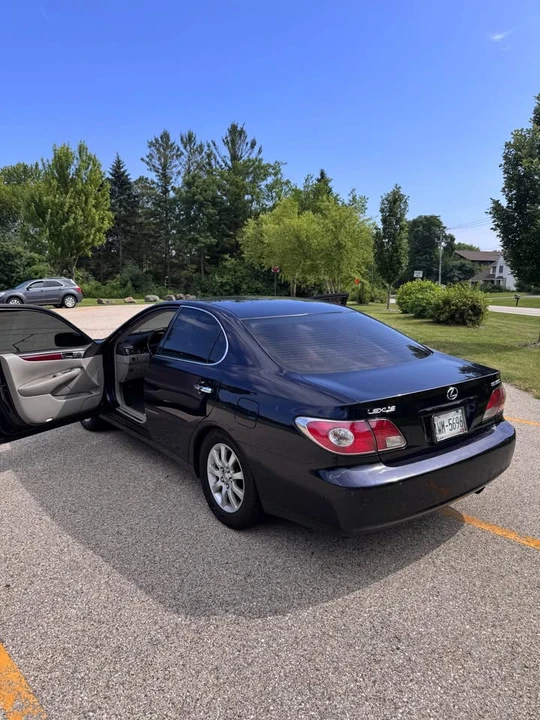 2004 Lexus ES 4th Gen - Image 3 of 14