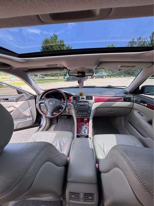 2004 Lexus ES 4th Gen - Image 7 of 14