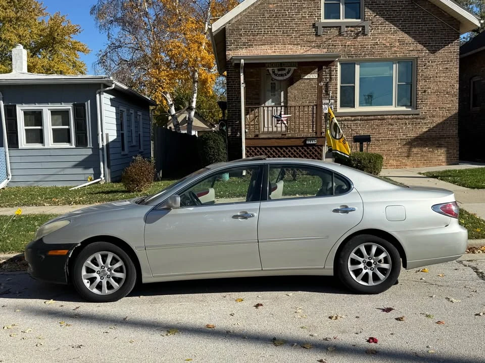 2004 Lexus ES 4th Gen - Image 11 of 11