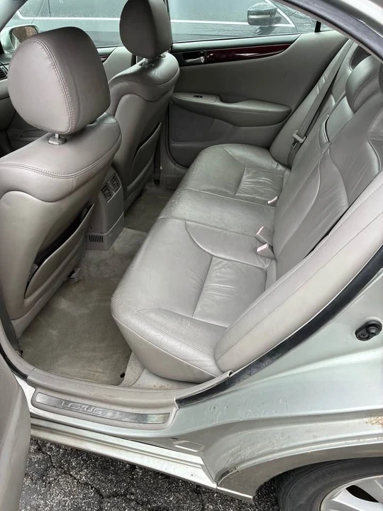 2004 Lexus ES 4th Gen - Image 4 of 7