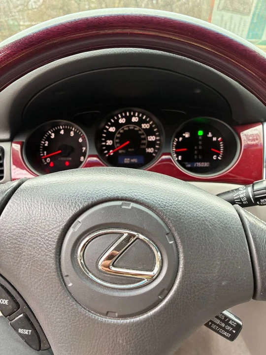 2004 Lexus ES 4th Gen - Image 6 of 7