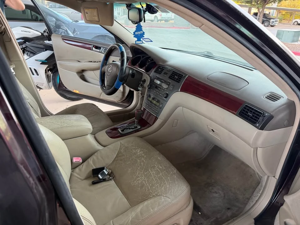 2004 Lexus ES 4th Gen - Image 7 of 10