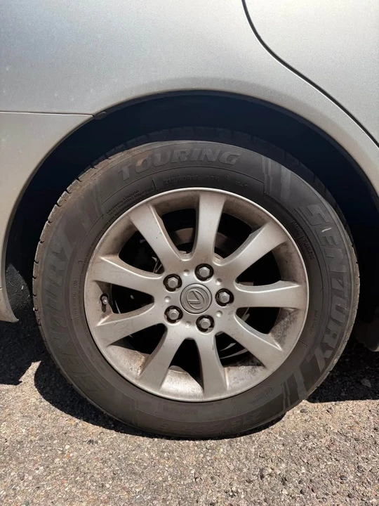 2004 Lexus ES 4th Gen - Image 11 of 13