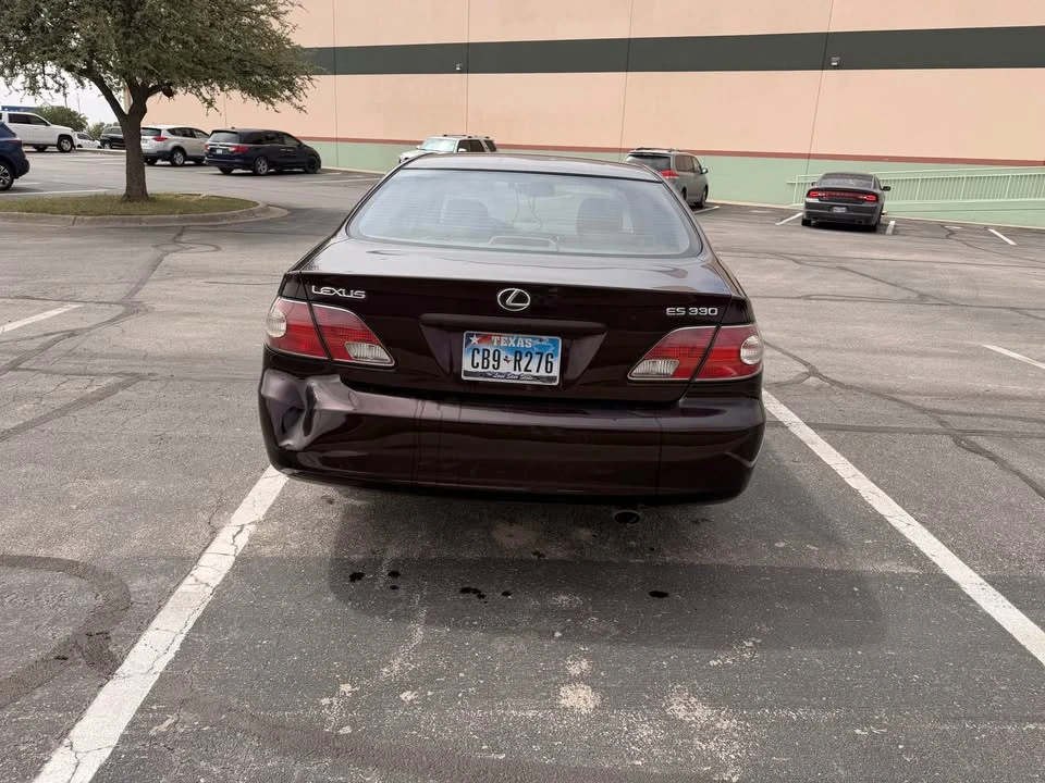 2004 Lexus ES 4th Gen - Image 2 of 10