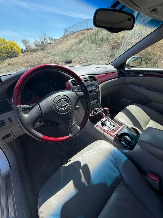 2004 Lexus ES 4th Gen - Image 6 of 13