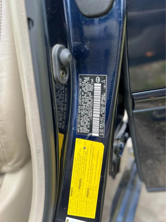 2004 Lexus ES 4th Gen - Image 19 of 21