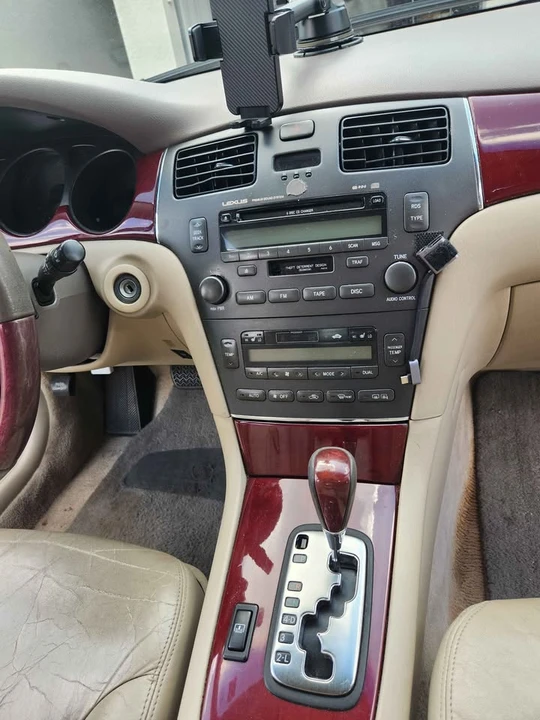 2004 Lexus ES 4th Gen - Image 9 of 9