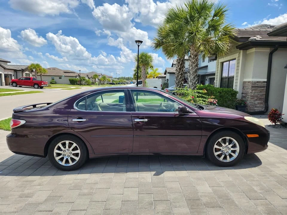 2004 Lexus ES 4th Gen - Image 3 of 9