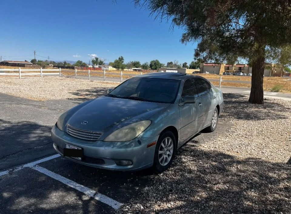 2004 Lexus ES 4th Gen - Image 9 of 11