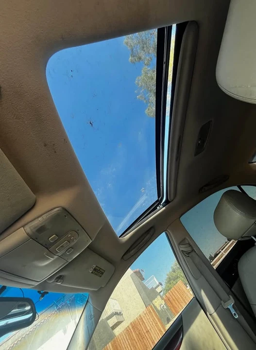 2004 Lexus ES 4th Gen - Image 5 of 11