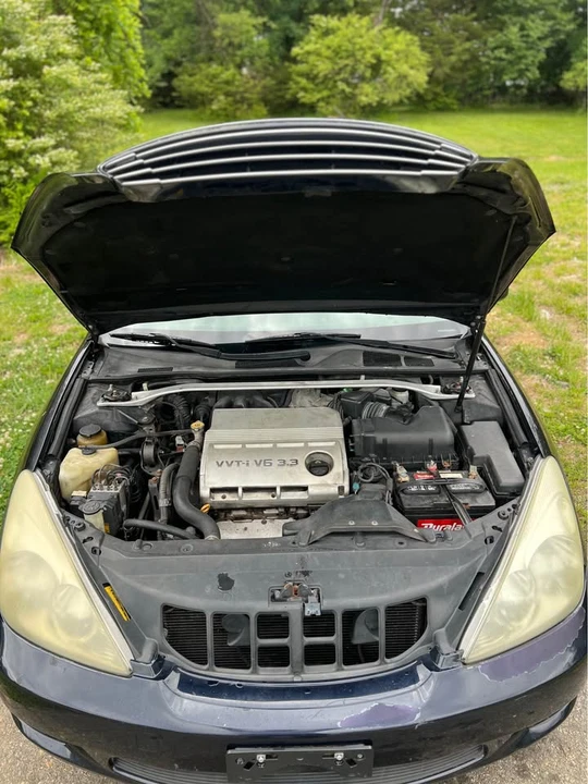 2004 Lexus ES 4th Gen - Image 12 of 21