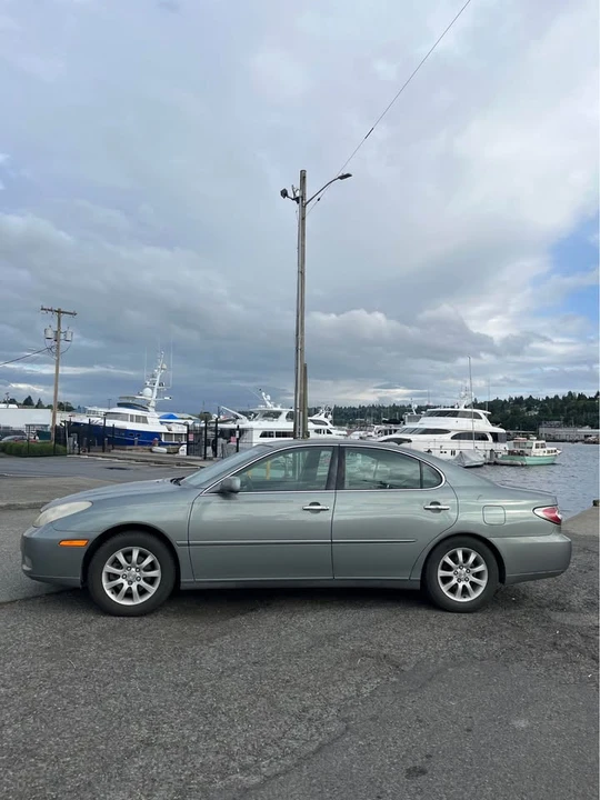 2004 Lexus ES 4th Gen - Image 3 of 6