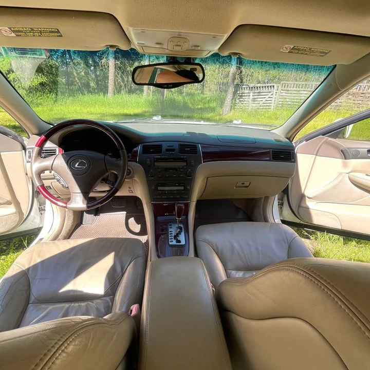 2004 Lexus ES 4th Gen - Image 8 of 21